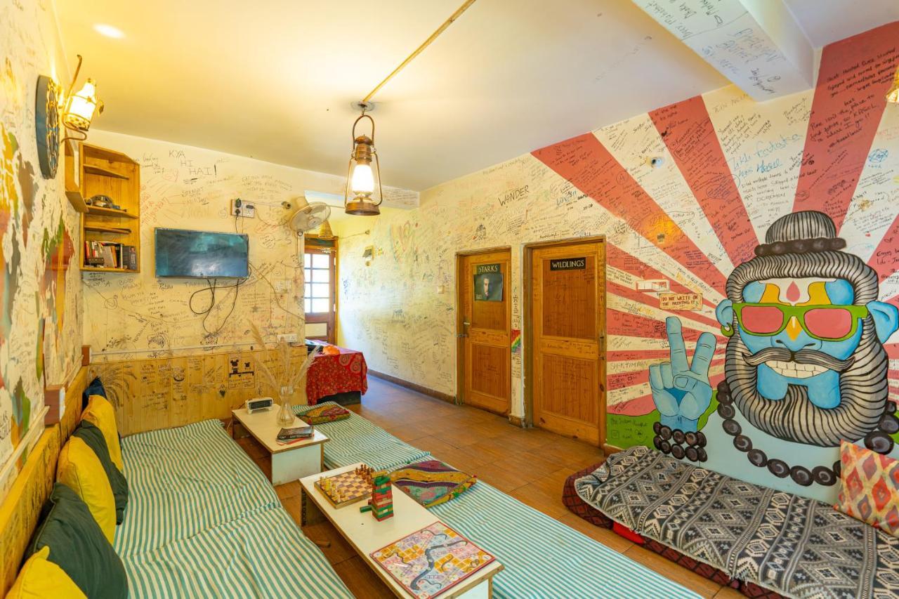 קאסול Nomads Hostel מראה חיצוני תמונה